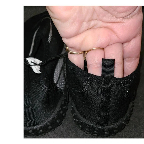 OT Revolution Mens Black/Silver Mesh Slip-On Comfortable Swim Shoes Size 10 (DD) - Picture 3 of 6